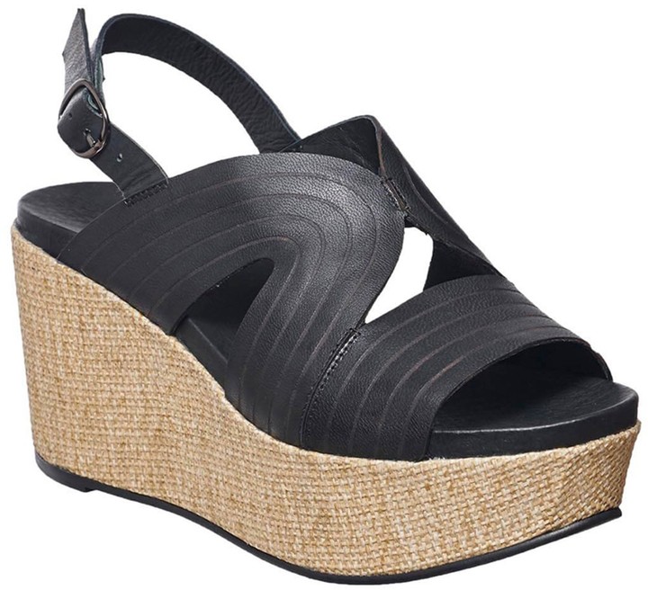 cheyn anne wedge bootie