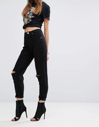 PrettyLittleThing Ripped Knee Mom Jeans