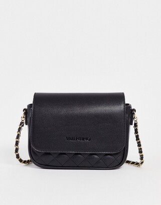 black shoulder bolsa with chain strap
