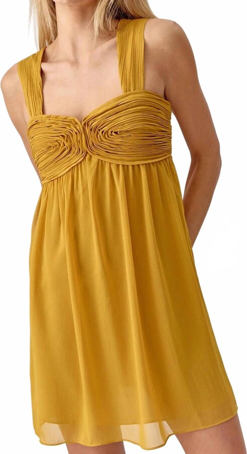 Adelyn Rae Ladella Rose Mini Dress In Yellow