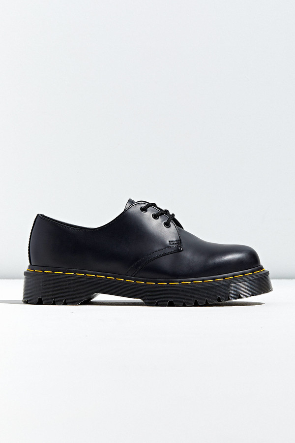 dr martens 3 eye oxford