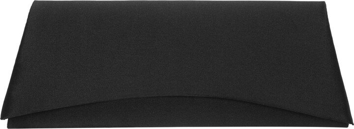 Nina Curved Flap Slim Magnetic Clutch