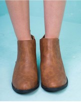 Thumbnail for your product : Missy Empire Catherine Brown Cleated Elastic Pull On Boot