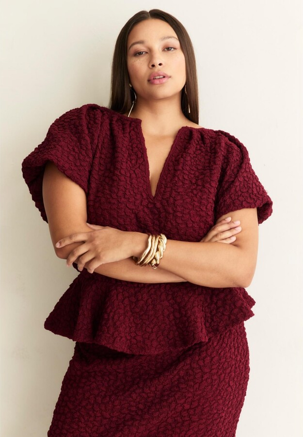 June & Vie Women's June + Vie Textured Knit Peplum Top