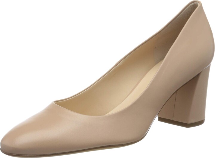 nude heels close toe