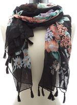 Thumbnail for your product : Charlotte Russe Tassel-Trimmed Floral Print Scarf
