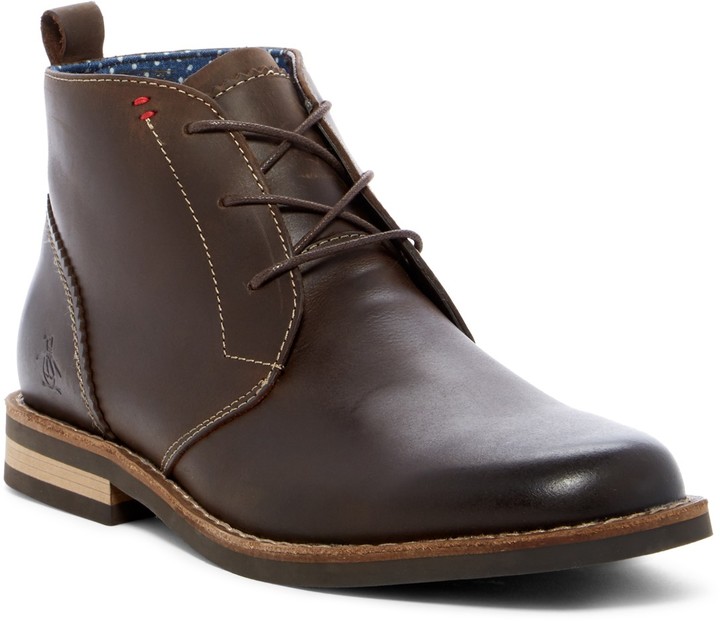 penguin monty chukka
