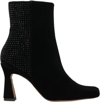 Ángel Alarcón Woman Ankle boots