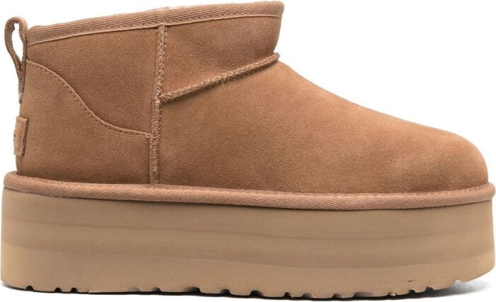 UGG Women's Classic Ultra Mini Platform Ankle Boot In Chestnut
