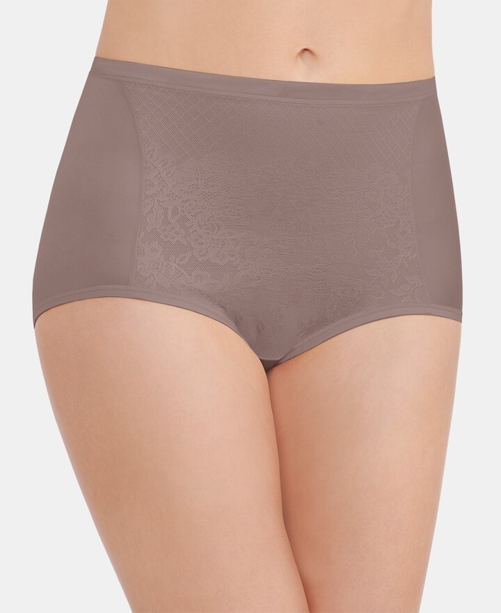 Vanity Fair Women's Smoothing Comfort Brief Underwear with Lace