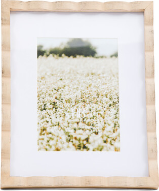 TJMAXX 8X10 Matted To 5X7 Scalloped Tabletop Picture Frame