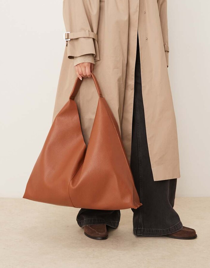 JJXX slouchy shoulder bag in tan