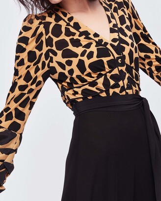 Diane von Furstenberg Nancy Matte-Jersey & Silk Midi Dress in Giraffe Large Natural/ Black