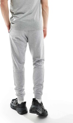 nike dri fit tapered fleece