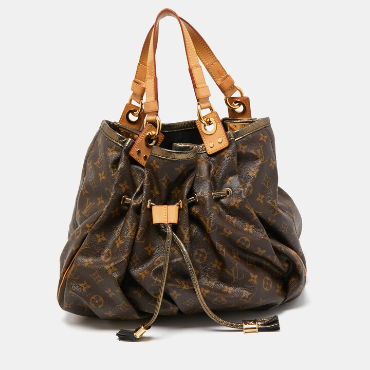 Louis Vuitton Alma patent leather handbag - ShopStyle Shoulder Bags