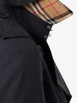 Thumbnail for your product : Burberry Chelsea Heritage belted trench coat