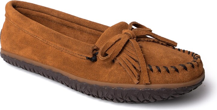 Minnetonka Women's Kilty Tread Moccasin