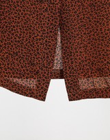Thumbnail for your product : Daisy Street Plus midi skirt in ditsy leopard print