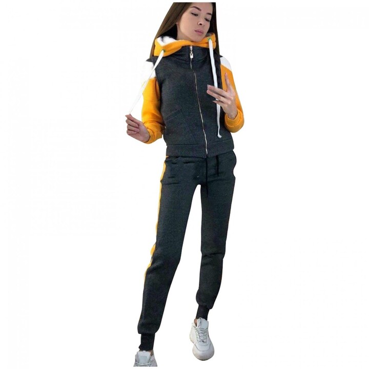 sweatshirt top and bottom