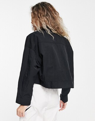 nike utility jacket women's