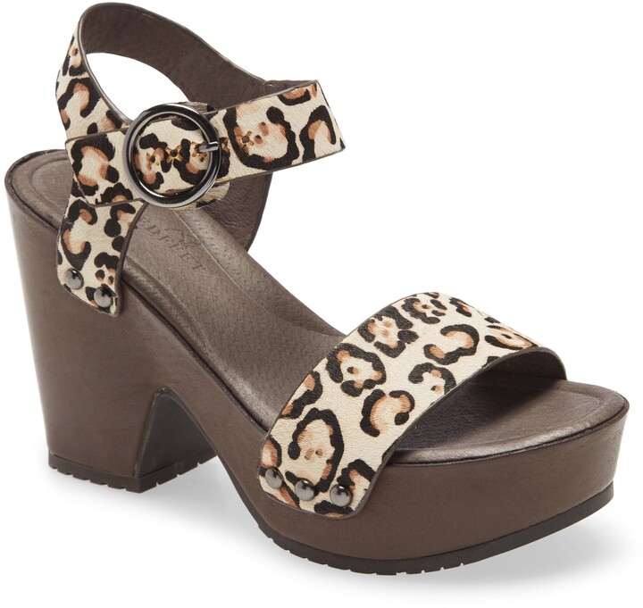 platform sandals for wide feet