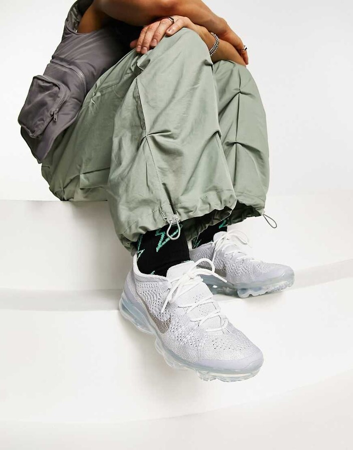 nike flyknit trainer sale