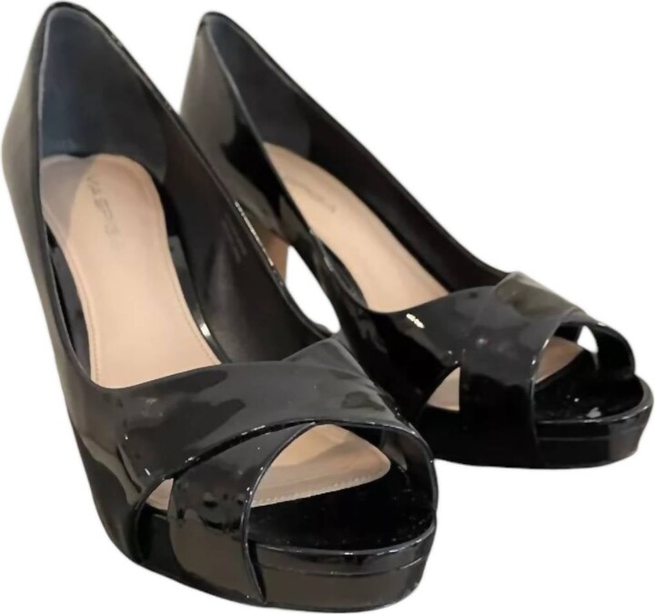 Via Spiga Women's V-Unity In Black Patent