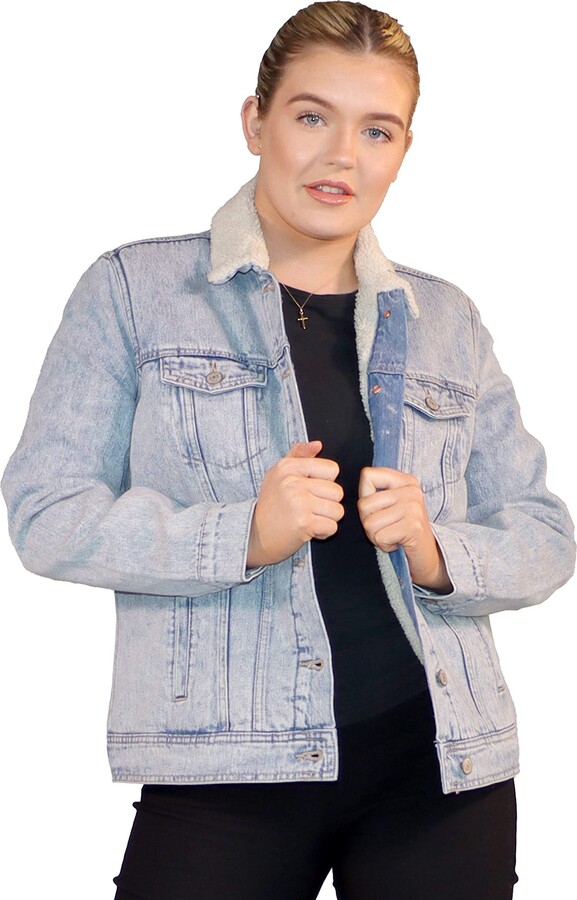 denim jacket with fur collar