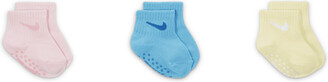 Nike Baby Gripper Socks (3-Pack) in Pink