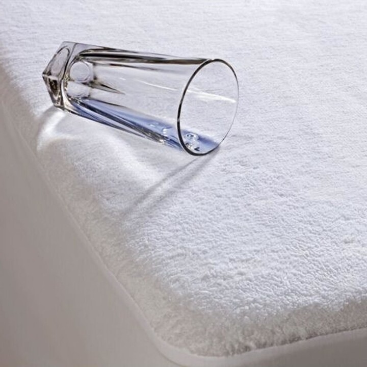 For Your Little One ForYourLittleOne Cot Bed Fitted Waterproof Sheet