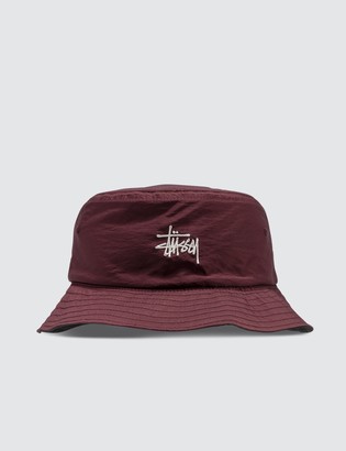 maroon boonie hat