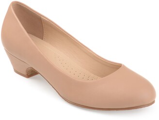 comfortable nude shoes