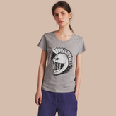 Burberry T-shirt en coton avec motif Pallas Helmet