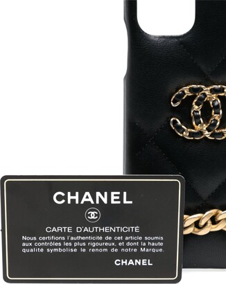 Chanel Pre Owned CC diamond-quilted phone case - ShopStyle Tech Accessories
