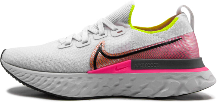 nike hot pink sneakers