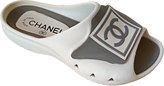 Chanel Chaussons & pantoufles