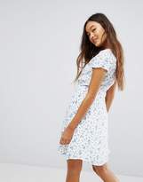 Thumbnail for your product : Jack Wills Button Up Floral Print Tea Dress