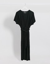 Thumbnail for your product : Bershka crinkle tie-waist midi dress in black
