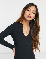 Thumbnail for your product : New Look pie crust v neck rib midi dress in black