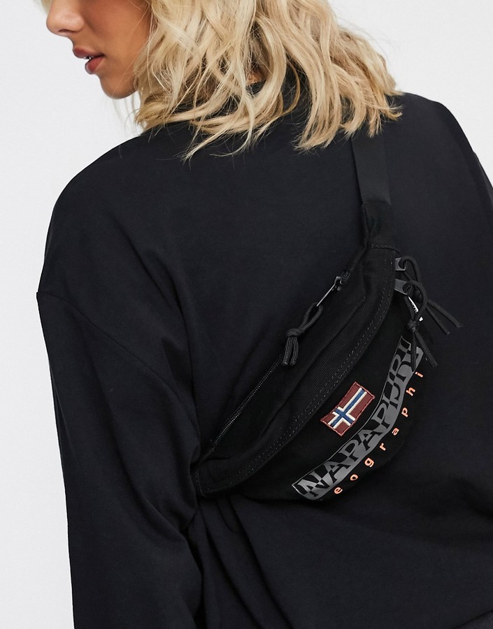 napapijri fanny pack