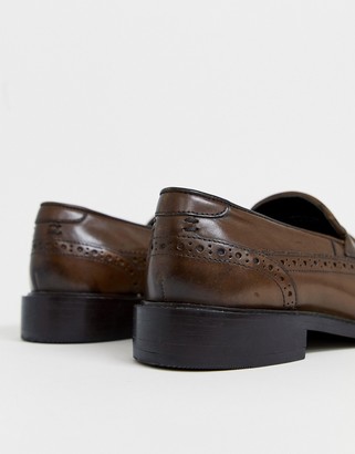 ASOS DESIGN loafers in brown leather with natural sole and fringe detail