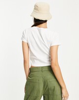 Thumbnail for your product : Santa Cruz daisy motif shrunken t-shirt in white