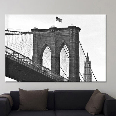 Clicart Brooklyn Bridge by Linda Omelianchuk - Photograph Print on Canvas
