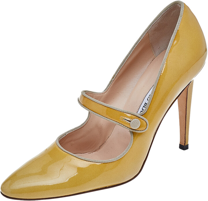 Manolo Blahnik Yellow Patent Leather Mary Jane Pumps Size 39