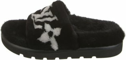 Faux Fur Louis Vuitton Slippers  Louis vuitton slippers, Print slippers,  Faux fur