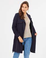 Thumbnail for your product : Dorothy Perkins Longline Waterfall Mac Jacket