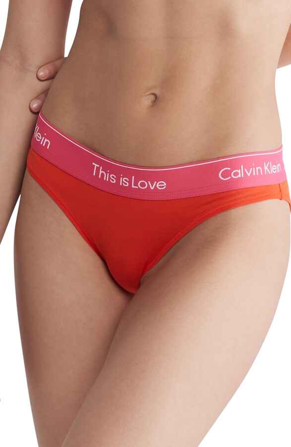 CALVIN KLEIN Radiant Flirty Lace Trim Bikini Panty Underwear NEW