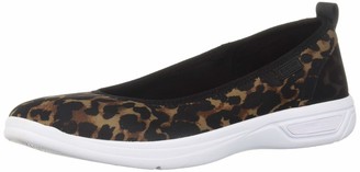 kenneth cole reaction women's the ready slip on sneaker