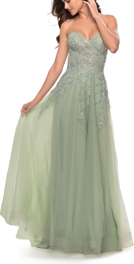 Sweetheart Tulle Strapless Gown with Lace Applique