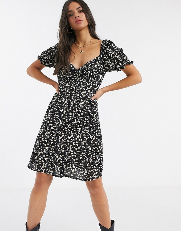 sweetheart neckline casual dress